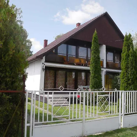 In Szantod/balaton 20220 * Szantod